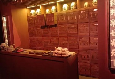 华体会体育全景记录：解析体育明星如何利用社交平台、数据分析与粉丝互动实现商业价值最大化