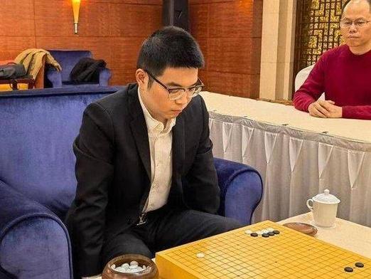 华体会体育:棋牌比赛中的心理战术,如何应对强敌,棋牌策略